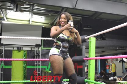 00276: Cassandra Golden vs. Autumn Mariee