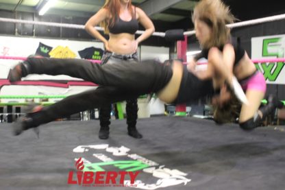 00343: Jessie Belle and Little Bit vs. Drew Meyers - Image 5