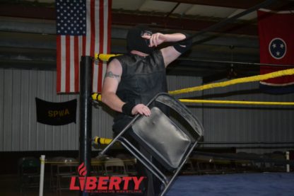 00451: Mississippi Mauler vs. Amy Lee - Image 2