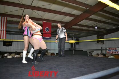 00516: Miss Beronica vs. Eliza Haze - Image 2