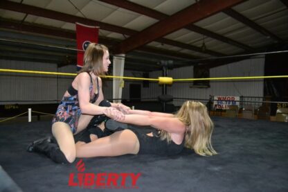 00526: Little Bit vs. Nina - Image 4