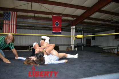 00534: Miss Beronica vs. Kaci Lennox - Image 3