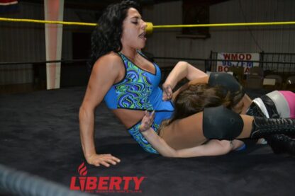 00583: KC Spinelli vs. Little Bit - Image 2
