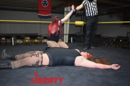 00686: Crystal Fire vs. Katelynn Black - Image 4