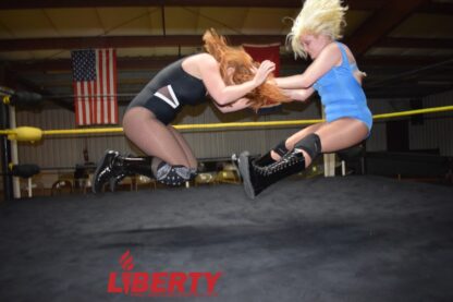 00687: Jessie Belle vs. Diana Taylor - Image 2