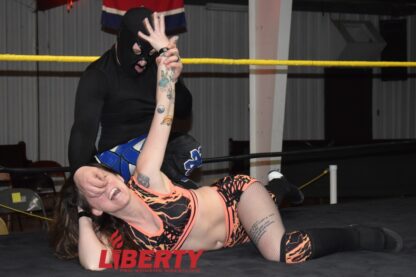 00727: Arkansas Terror vs. Salena Dean - Image 3