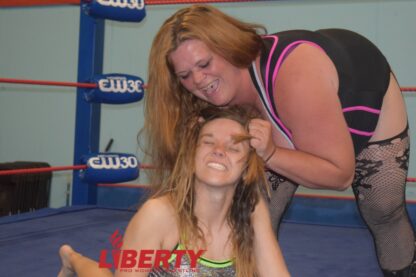 00824: Crystal Fire vs. Nikki Victory - Image 2
