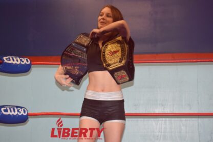 00828: Tracy Taylor vs. Little Bit