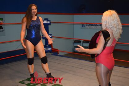 00863: Diana Taylor vs. Lois Grain