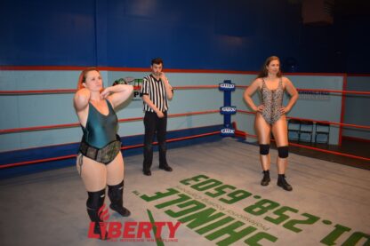00881: Eliza Haze vs. Lois Grain