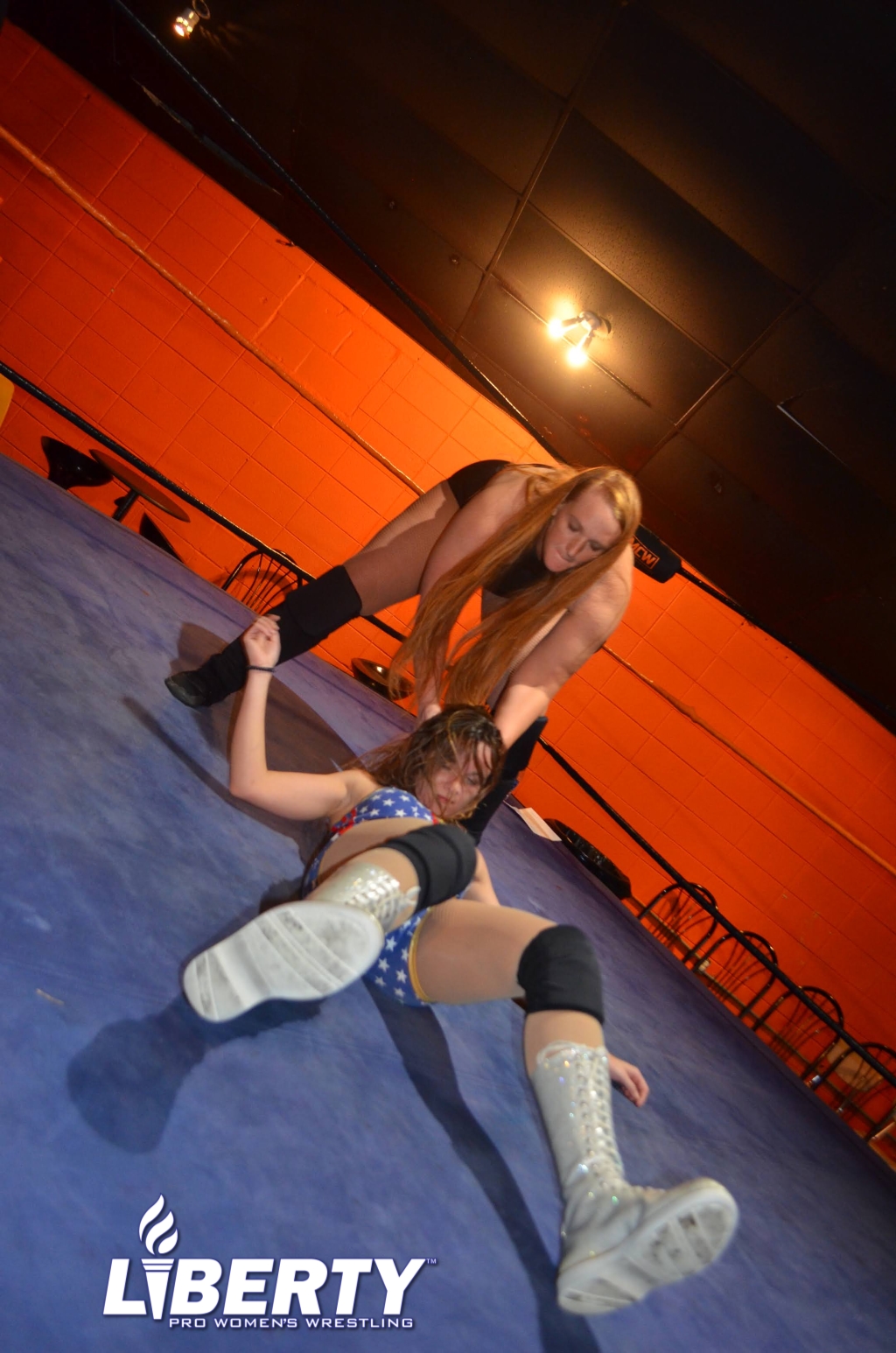 01005: Skylar Slice vs. Nikki Victory - Image 3