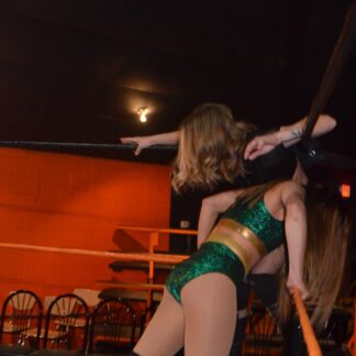 01039: Nikki Victory vs. Little Bit