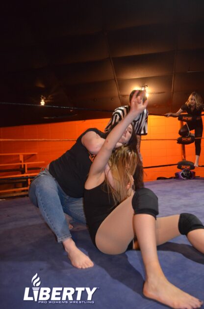 01042: Little Bit and Nikki Victory vs. Ella and HollyHood Haley J - Image 2