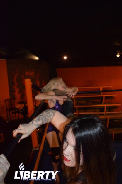01062: Katelynn Black vs. Diana Taylor - Image 5