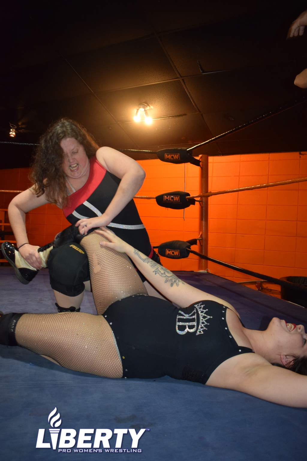 01073: Little Bit and Katelynn Black vs. Nikki Lane and Jennifer Justice - Image 3