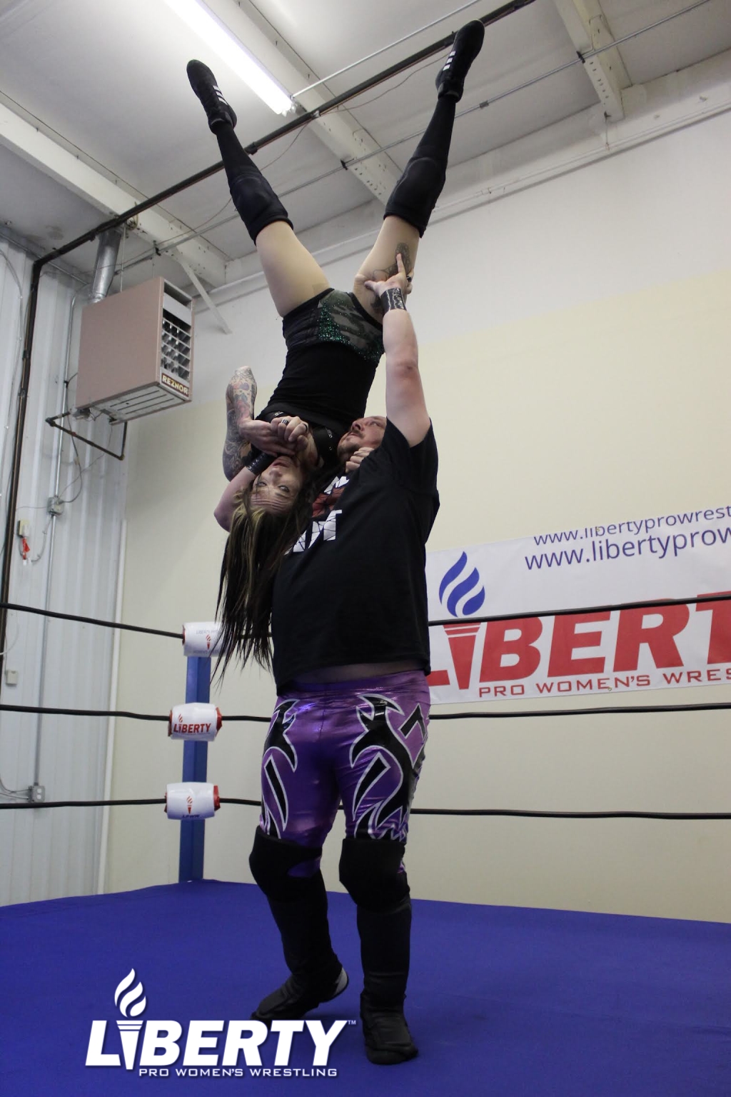 01152: Brian Rodgers vs. Kelsey Raegan - Image 5