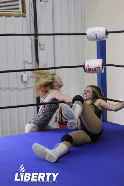 01308: Autumn Mariee vs. Nikki Victory - Image 3