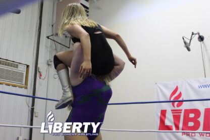 01595: Nikki Victory vs. Bambi Hall - Image 6