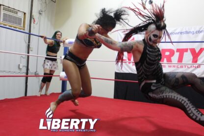 01702: Gina Sais Quoi and Bashley Bones vs. Sofía Castillo and Eliza Haze - Image 5