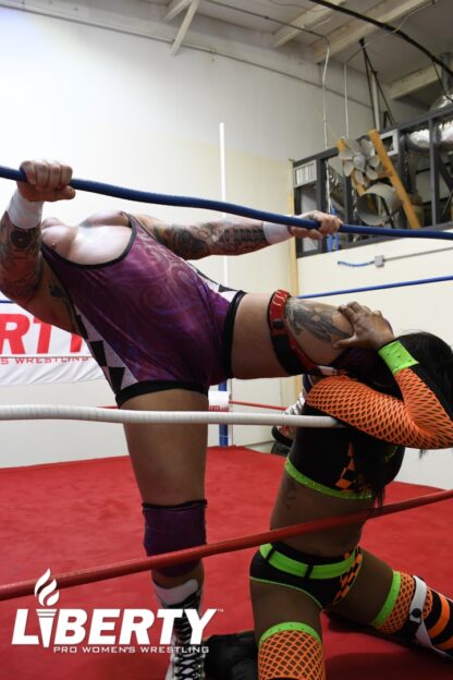 01933: Trace Lee Hunt vs. Camron Branae - Image 2